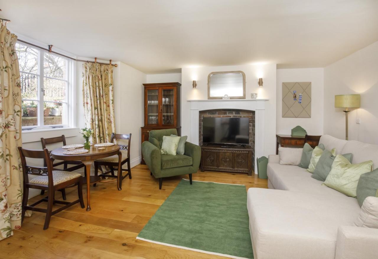The Garden Square - Unique Luxury Apartment In Historic Garden Square - Ideal For 2 People Йорк Екстериор снимка