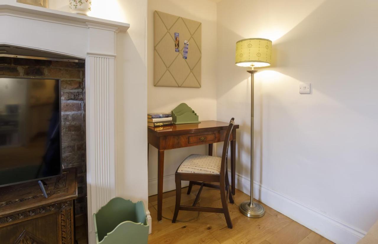 The Garden Square - Unique Luxury Apartment In Historic Garden Square - Ideal For 2 People Йорк Екстериор снимка