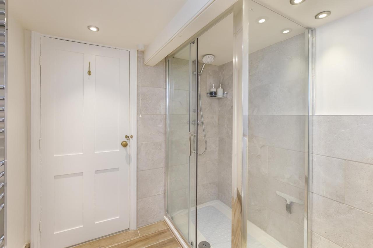 The Garden Square - Unique Luxury Apartment In Historic Garden Square - Ideal For 2 People Йорк Екстериор снимка